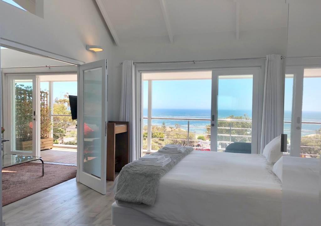 Ferienwohnung Camps Bay Loft With Stunning Mountain And Ocean Views Kapstadt Exterior foto
